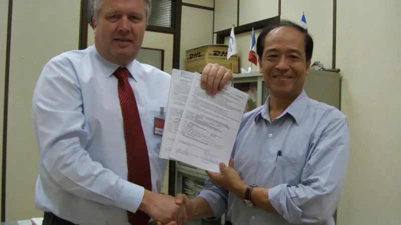 78760_Contract-signed-at-CSBC-1