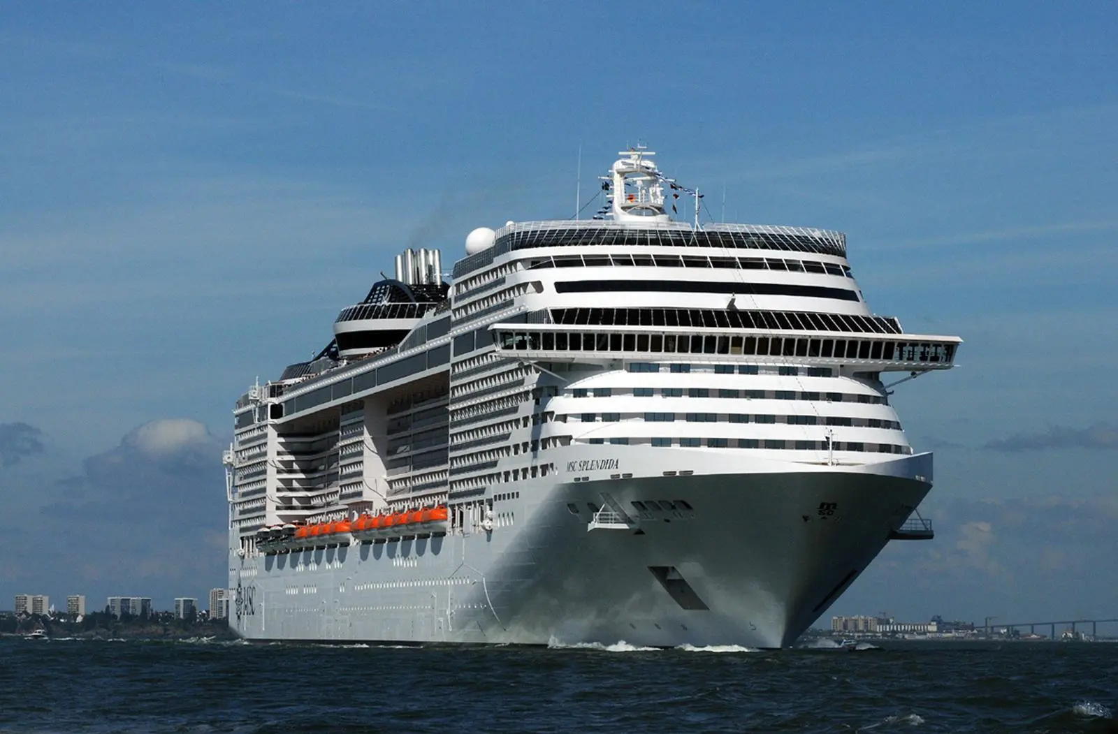 78902_msc-splendida_300dpi