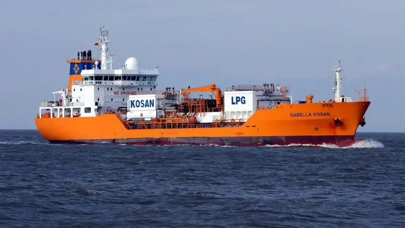 LPG carrier Isabella Kosan where cargo vapours can be used as fuel (in conjunction with FO) for diesel generators