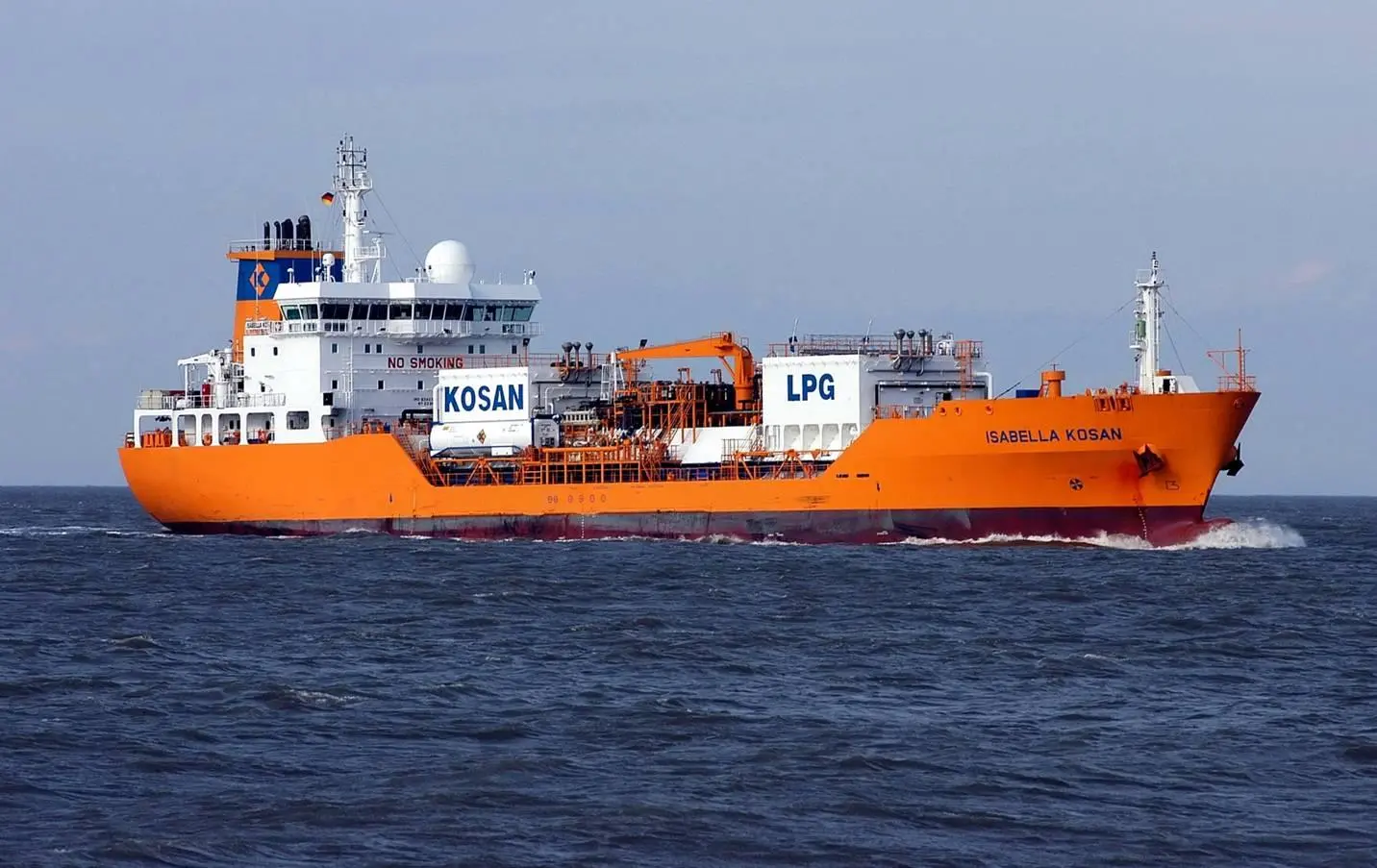LPG carrier Isabella Kosan where cargo vapours can be used as fuel (in conjunction with FO) for diesel generators