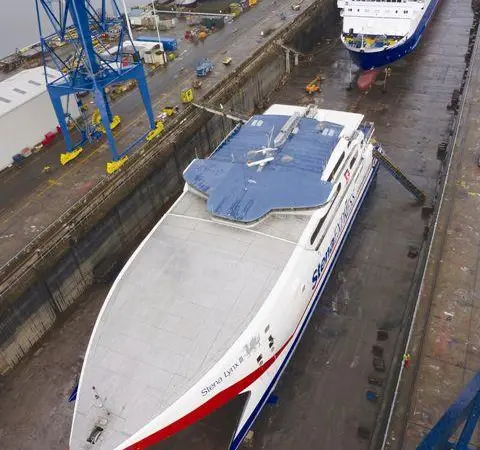 Stena Leader and Stena Lynx III double docking in Belfast