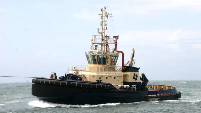 The 34m ‘Svitzer Waterston’ is one of four tugs of the same class equipped for escort duties.