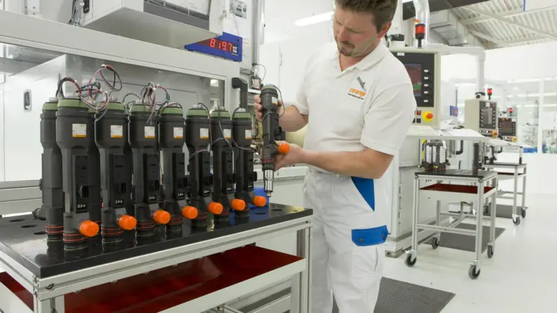 The 500,000th injector produced by L’Orange recently came off the production line