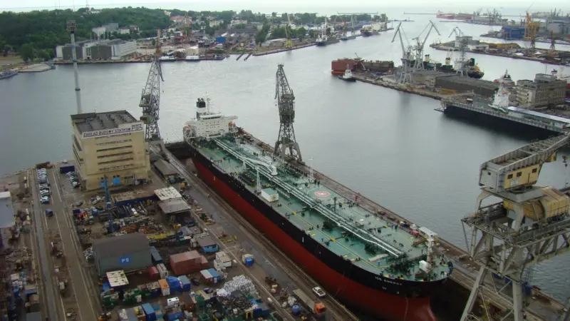 Dynacom managed tanker ‘Ice Energy’ drydocked for her first special survey