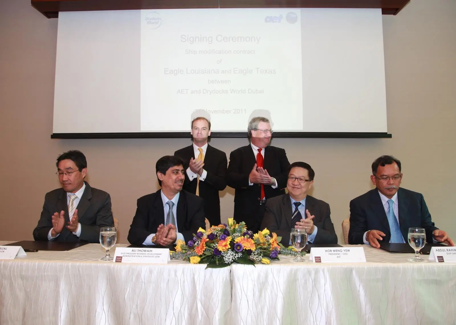Signing the contract on behalf of Dyrdocks World Dubai was Ali Bin Towaih, vice president, business development, administration and strategies, with Hor Weng Yew, president and CEO of AET