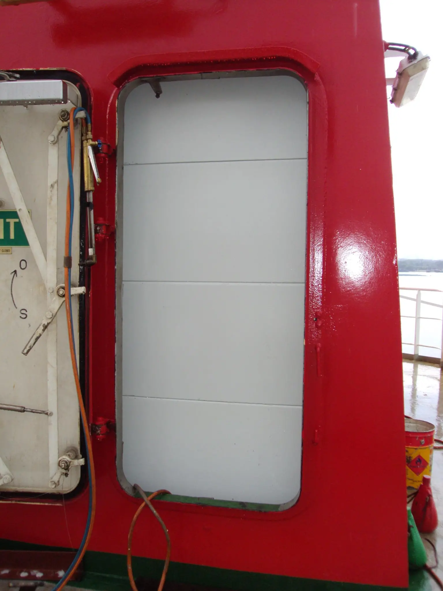 External view of door leading to the citadel showing the SPS protection panels