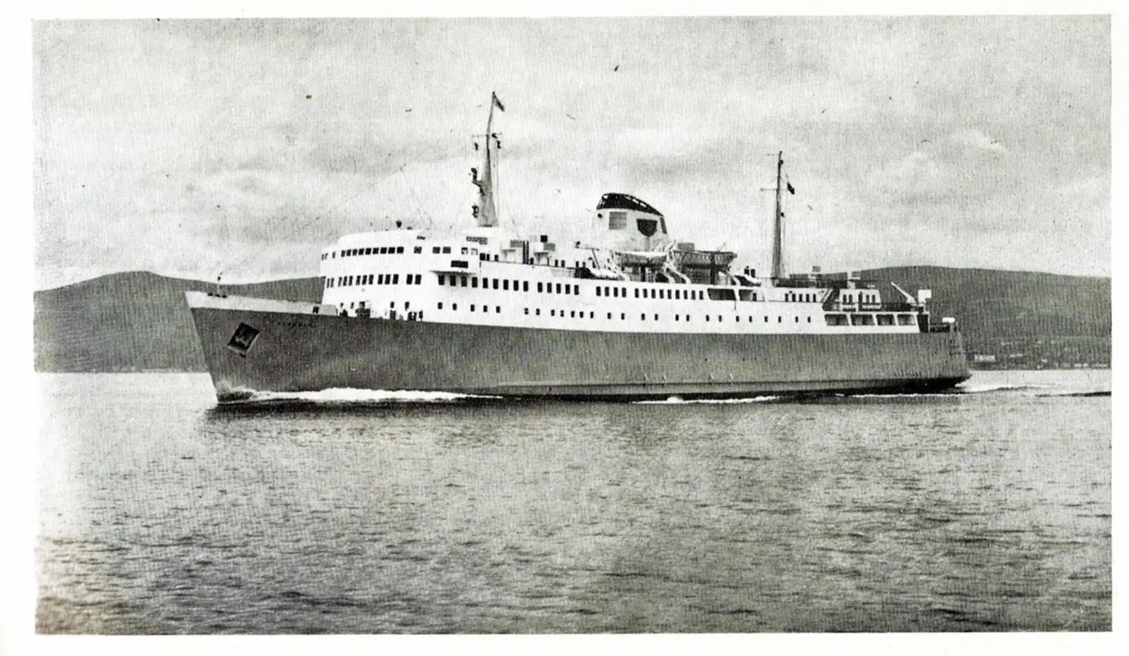 New Zealand’s first train ferry, the ‘Aramoana’, featured diesel-electric propulsion