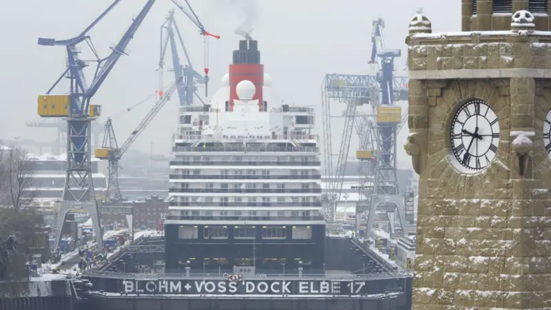 Queen Victoria at B&V in 2010. Now it’s the