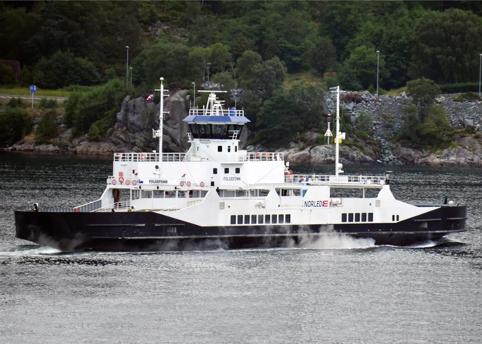 A repower package for the Norwegian ferry ‘Folgefonn’ features Sperre’s new Pleat coolers