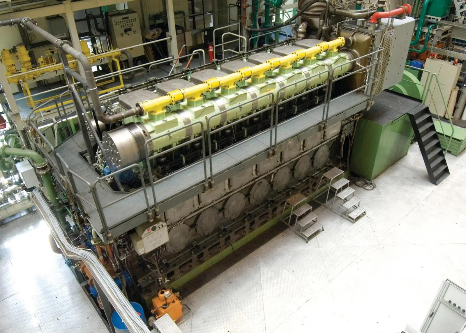 The MAN 51/60DF engine