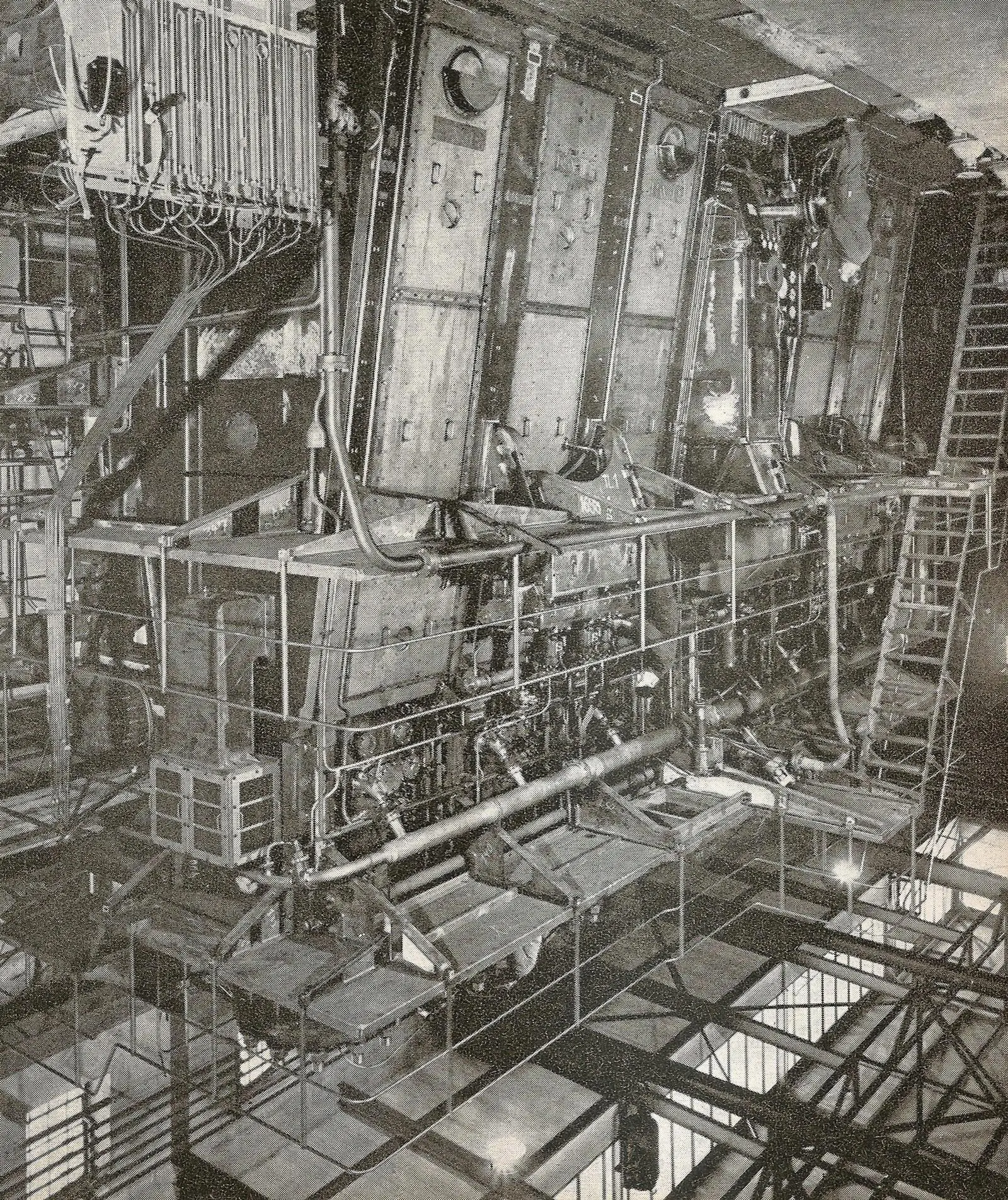 MAN’s 6-cylinder 860mm bore engine on trials at Augsburg