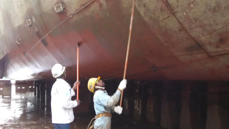 California and Australia have followed different approaches for evaluating if a ship’s hull poses an unacceptable invasive fouler risk