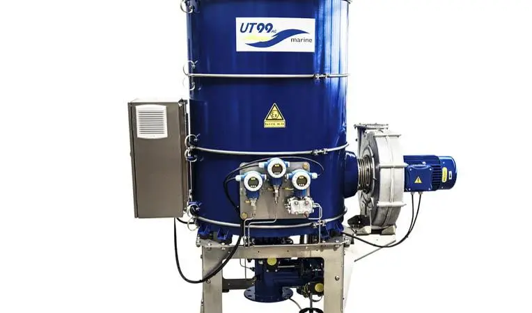 A UT99 oil mist eliminator