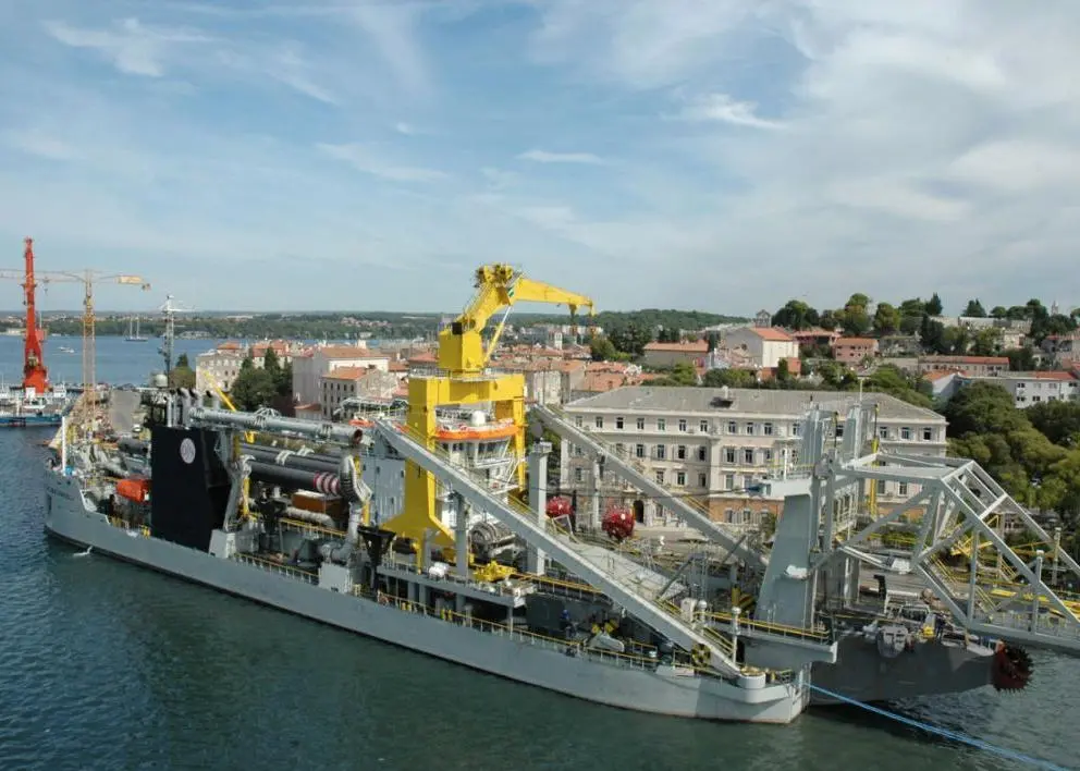 A previous large self-propelled cutter suction dredger, the 2,200dwt ‘Niccolo Machiavelli’ was built by Uljanik for Jan De Nul