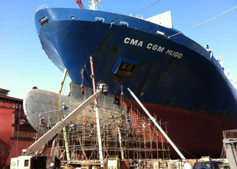 'Hugo' bow replaced in China