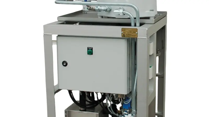 C.C. Jensen’s CJC Combi Unit, comprising the D10 Desorber and HDU 27/27 filter, is designed to overcome the main problems of using EALs