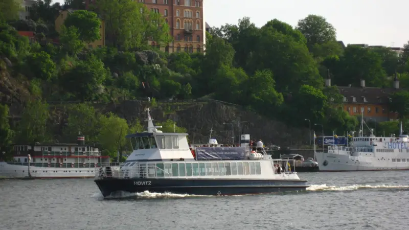 Stockholm’s ‘Movitz’ commuter ferry is a working test-bed for fast-charge marine battery technology