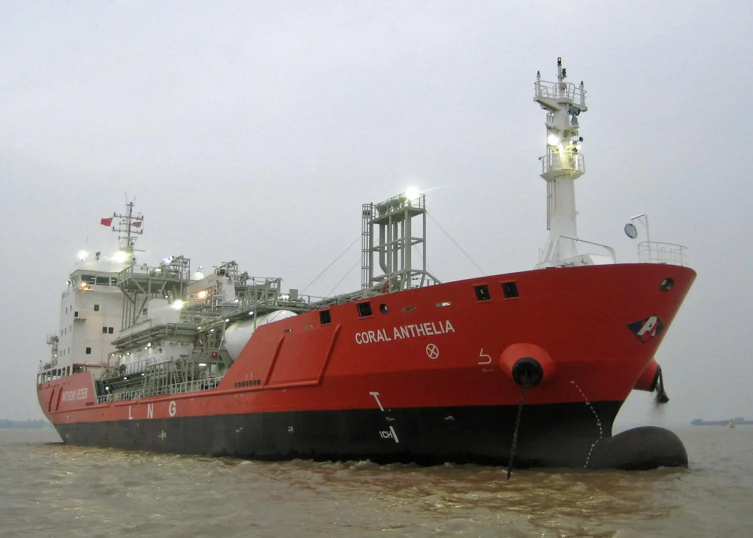 Anthony Veder’s ‘Coral Anthelia’ has been retrofitted for MaK M 46 DF dual fuel power