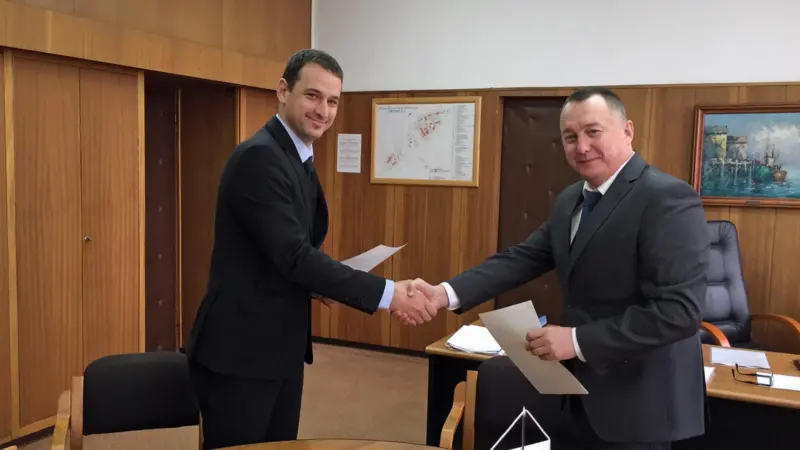 Thordon and MSR Gryfia sign an agreement under which ships can be converted to water-lubricated stern tube bearings in Poland