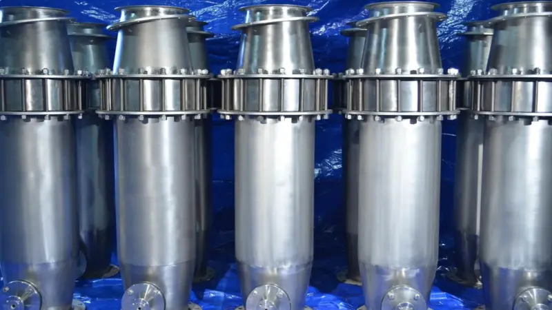 Coldharbour’s GLD BWMS uses an Inert Gas Generator (IGG) linked to GLD units mounted inside each ballast tank