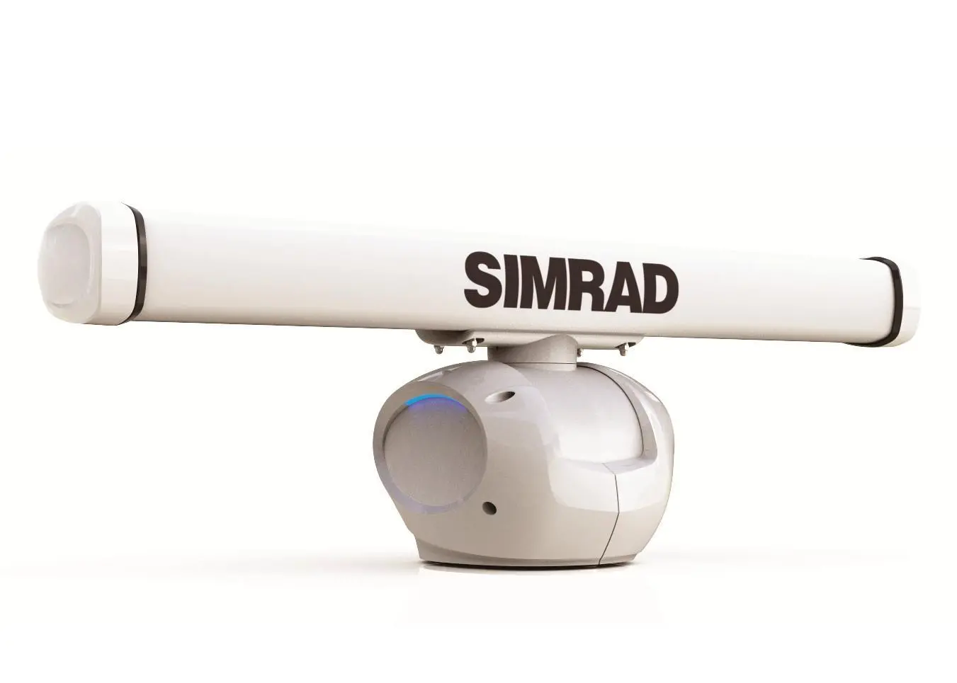 The Simrad Halo pulse compressor radar offers an exceptional range through its dual-mode design