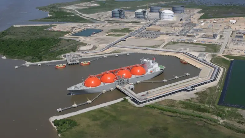 Licenses for LNG export facilities in the US are already being prioritised for facilties servbing or served by US vessels