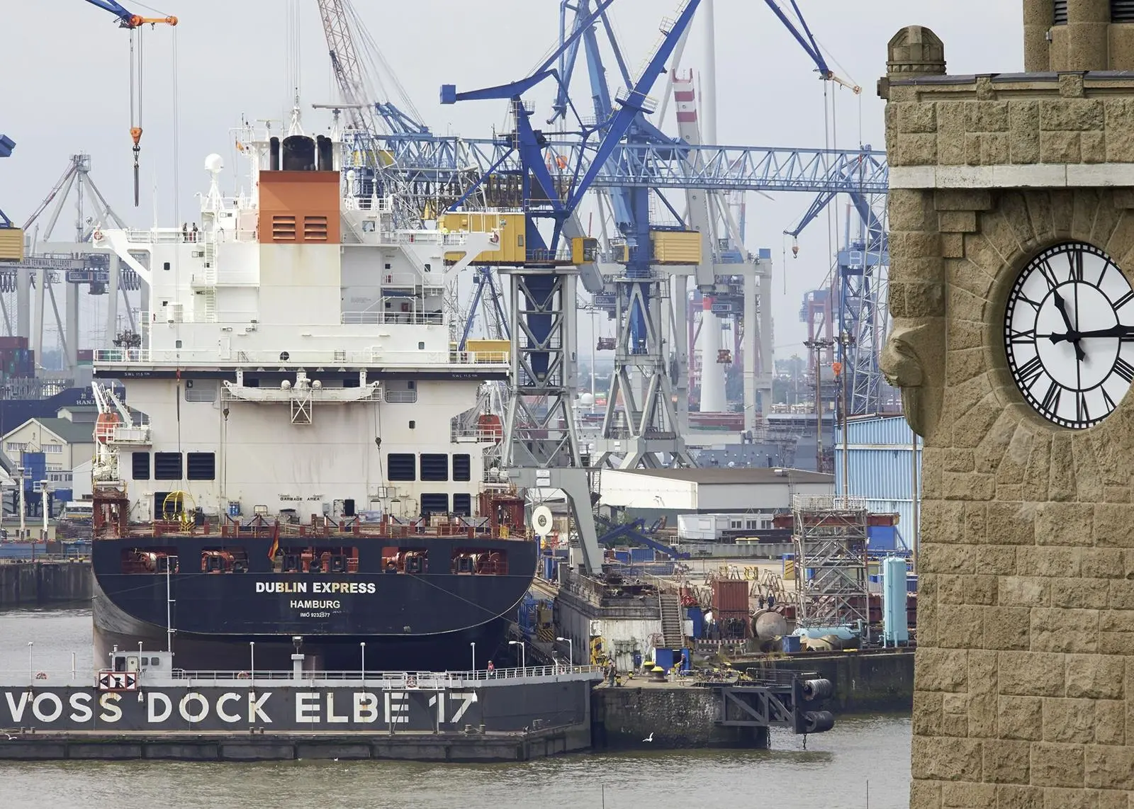 Five box ship jobs for Blohm + Voss