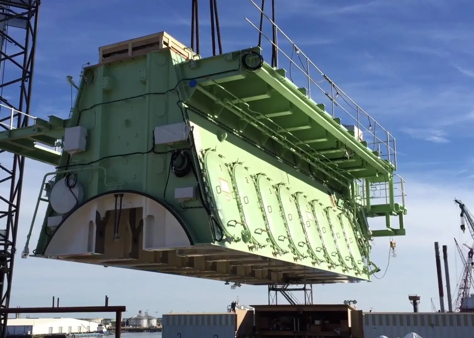 The A-frame of the MAN B&W ME-GI engine was hoisted into place by Halter's 500-tonne cranes