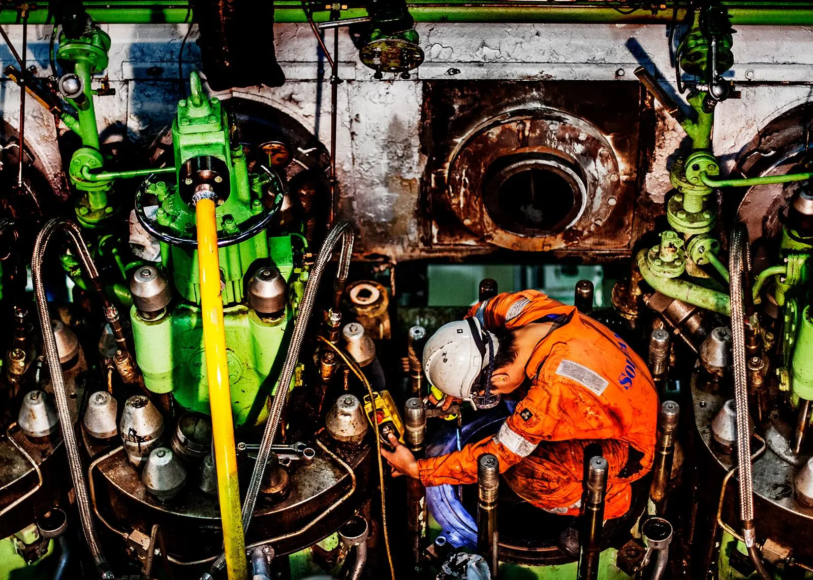 Optimising cylinder condition while meeting new emissions regulations is a key challenge for ship operators