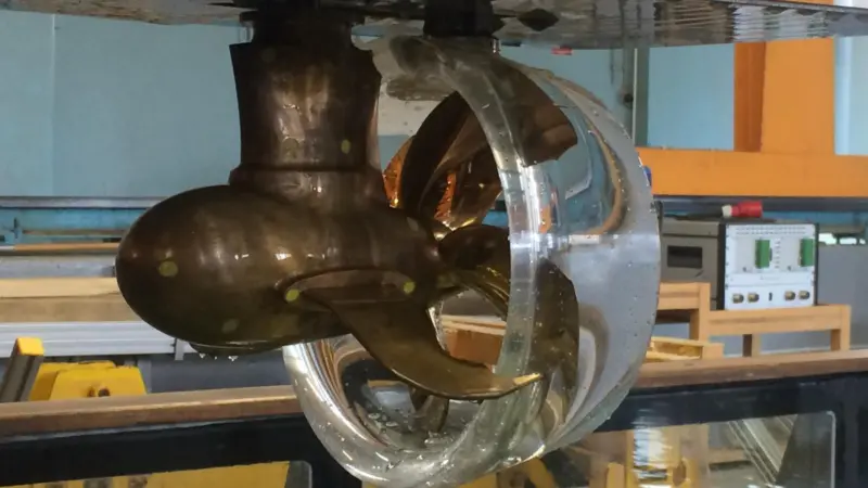 Modeltest of the new nozzle Schottel VarioDuct SDV45 in the towing tank