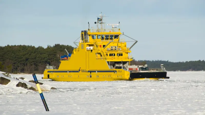 Finferries double-ender 'Stella' is a test case for an advanced sensor package that Rolls-Royce sees as a step to full automation