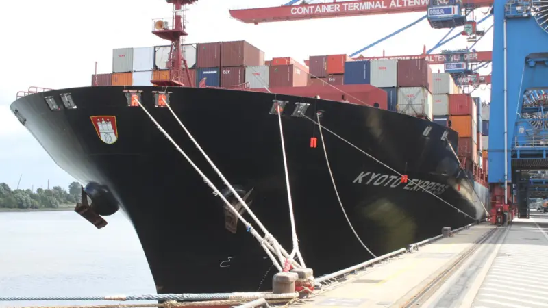Hapag-Lloyd has achieved significant energy savings on the 8,749 teu Kyoto Express since installing spee-controlled cooling water pumps