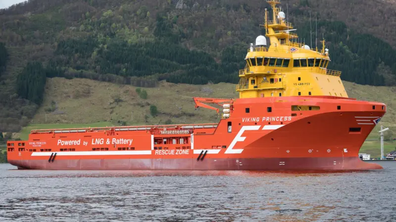 Viking Princess now runs on a combination of a battery pack for energy storage and three LNG-fuelled engines