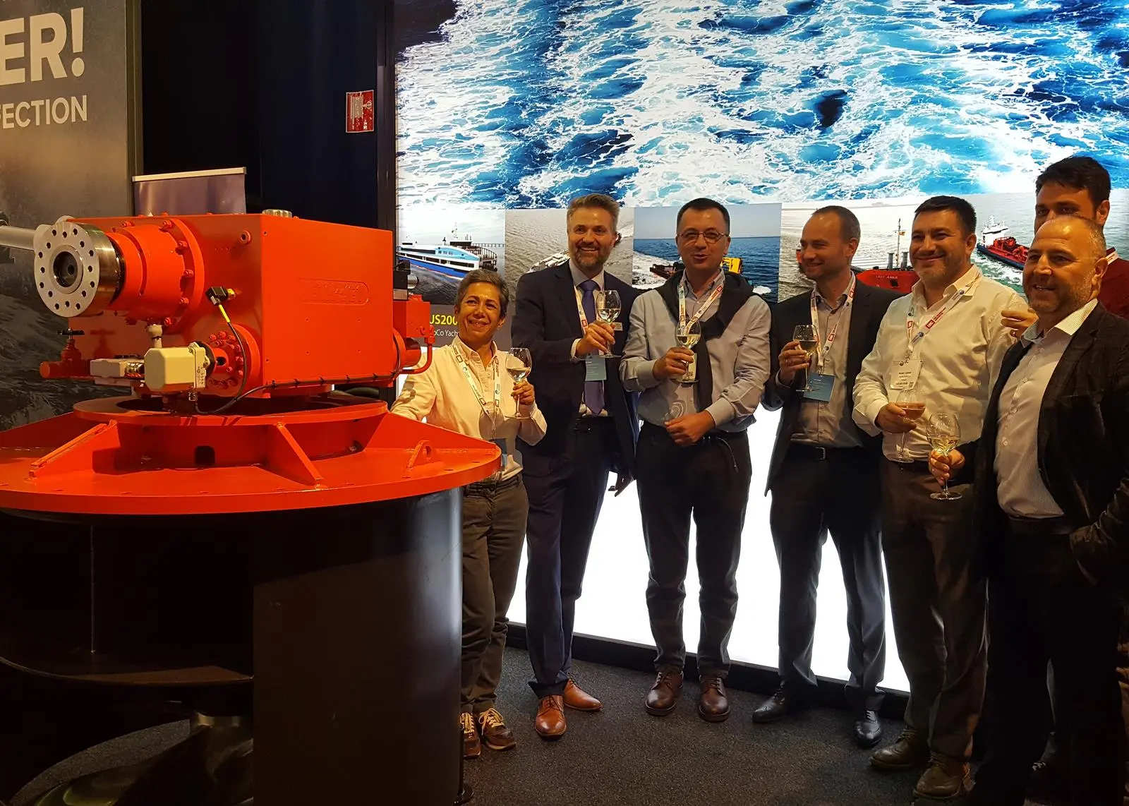 Veth Jet bow thruster contract signing
