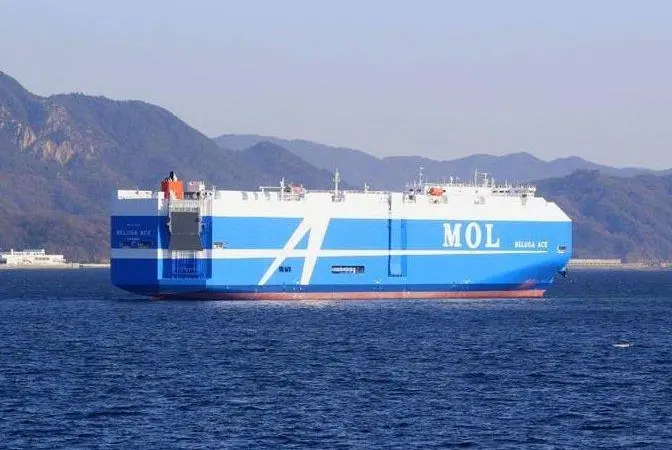 MOL’s Flexie generation brings new versatility within a standard Panamax PCTC hull envelope (photo: Marine Traffic/TORI)