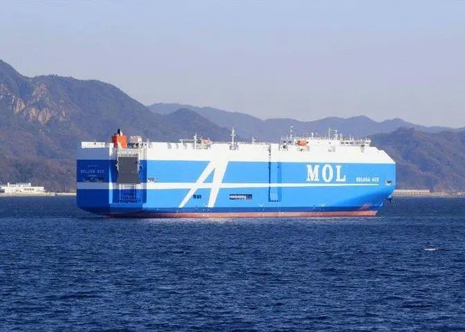 MOL’s Flexie generation brings new versatility within a standard Panamax PCTC hull envelope (photo: Marine Traffic/TORI)