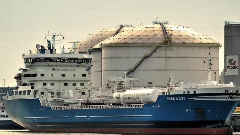 86124_tanker-2875593_1280