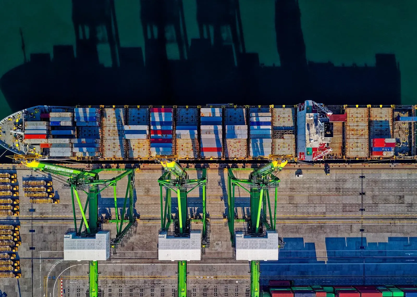 Parker Kittiwake’s Compatibility Tester provides shipowners and operators with the ability to regularly test fuels onboard and in just under 20 minutes. (Credit: Tom Fisk/Pexels)