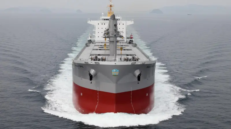 Ultramax bulk carrier, Paolo Topic, is being retrofitted with solar panels, which will be integrated into an HY hybrid-power module.