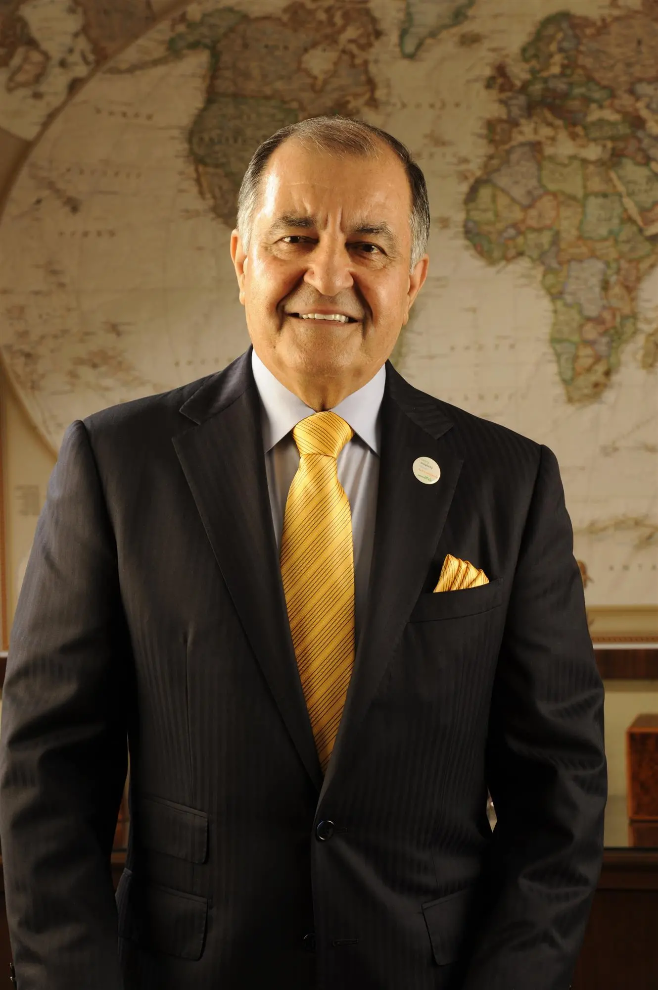 Seifi Ghasemi Air Products Chairman President and CEO