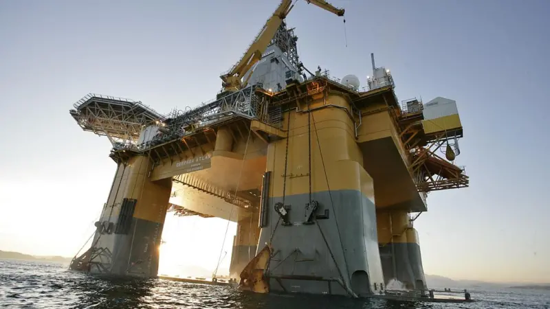 The active heave compensation onboard big drill rigs will add a couple of megawatts to the load on each lift of the string. Photo: NOV