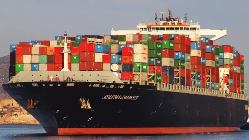 Seaspan ordered 6 x 15,500 TEU containerships on 30 March. (credit: Seaspan Corp)