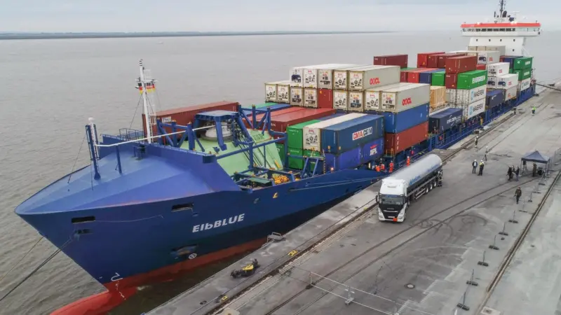 Dr. Lauber spoke to The Motorship on the sidelines of the bunkering of ElbBLUE with 20 tonnes of synthetic natural gas.