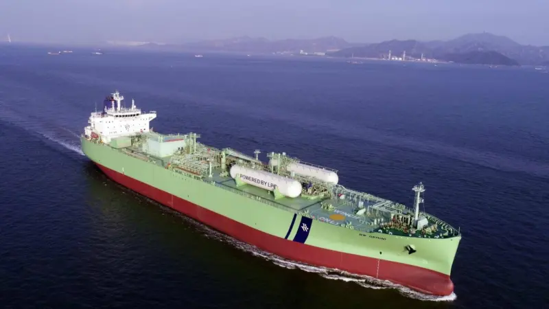 The BW Gemini, a VLGC from the BW LPG fleet, had its MAN B&W 6G60ME-C9.2 main engine retrofitted to an MAN B&W 6G60ME-C9.5-LGIP dual-fuel type, capable of operating on fuel oil and LPG.