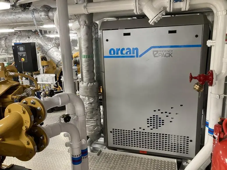 Installation of an efficiency PACK on the Van Oord hybrid water injection dredger, Maas.