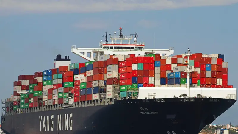 Seaspan Corporation, a wholly owned subsidiary of Atlas Corp., has finalised financing for its 70 containership newbuild program.