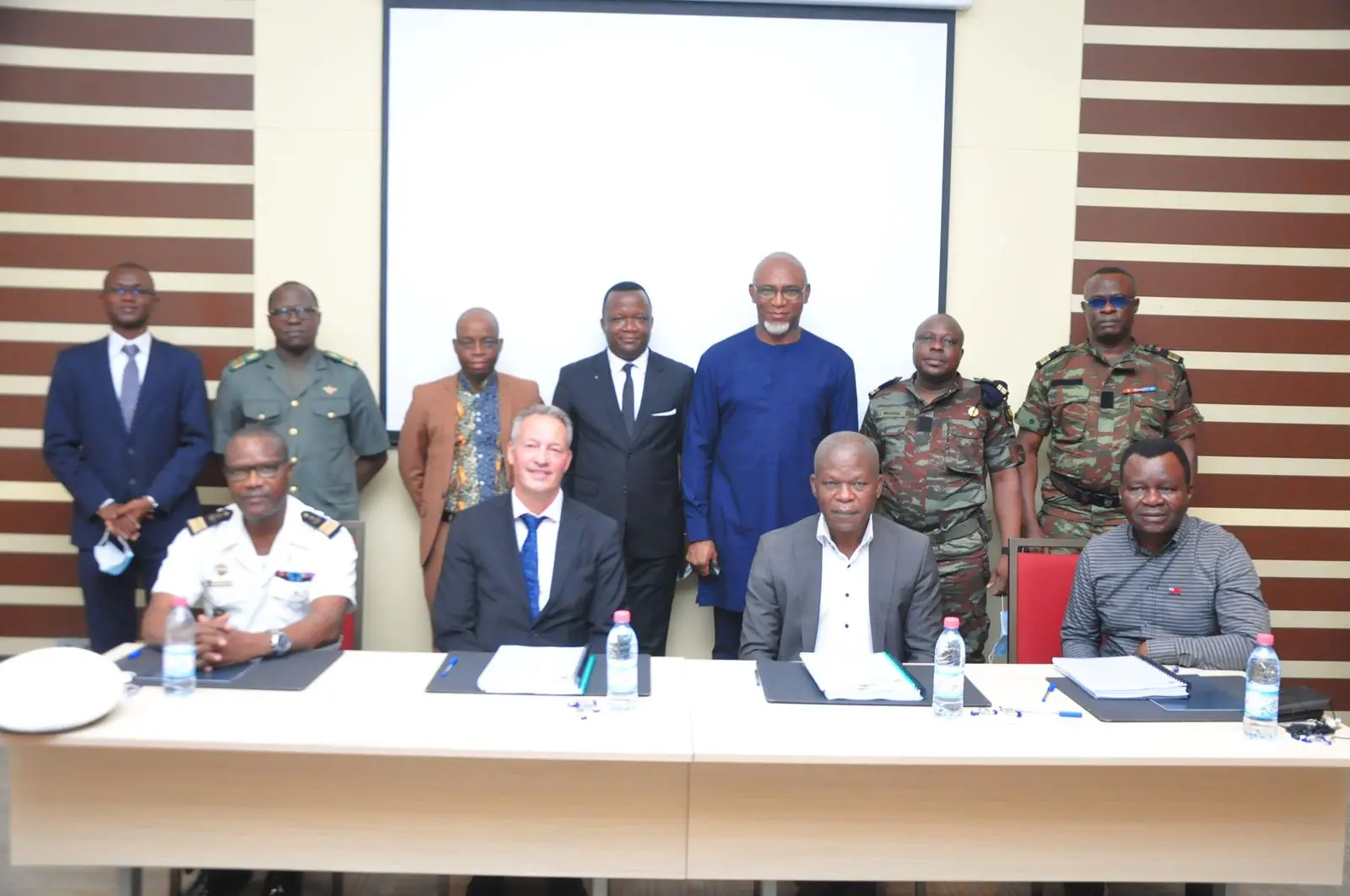 The contract was signed at a ceremony in Cotonou, by Fortunet Alain Nouatin, Minister of Defence, on behalf of Benin’s government and Per Henæs, CEO of Vissim