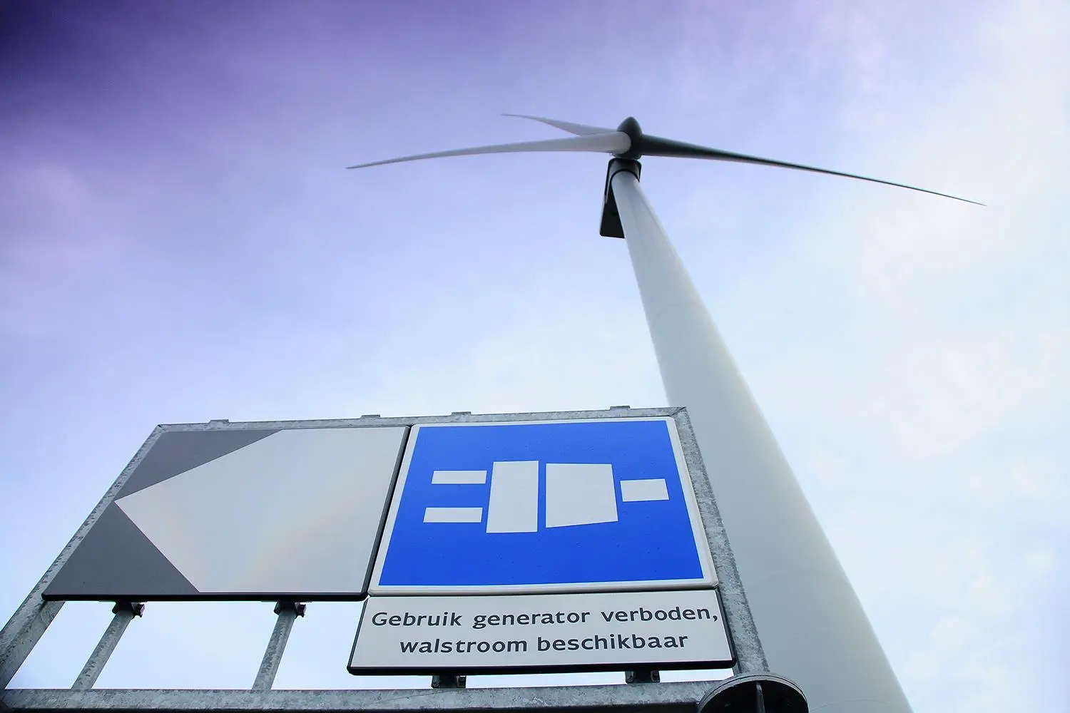 The Dutch government plans to have 11 GW offshore wind installed in the North Sea by 2030.