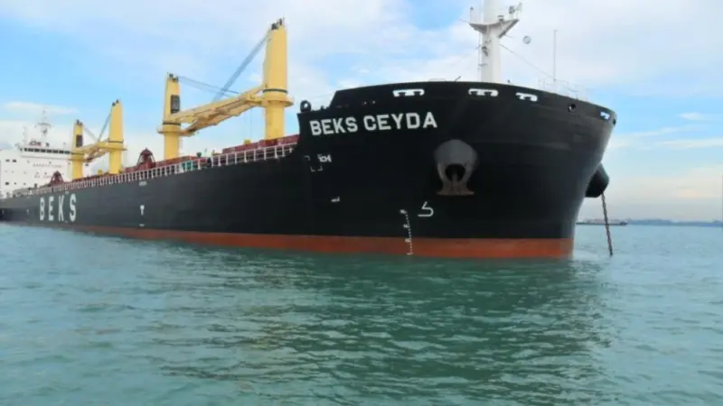 TFG Marine supplied 750 mt of B30 VLSFO bunker fuel to the Beks Ceyda bulk carrier in the Port of Rotterdam