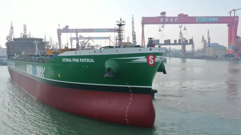 First of the new IMOIIMeMAX class, Stena Pro Patria following float-out at GSI